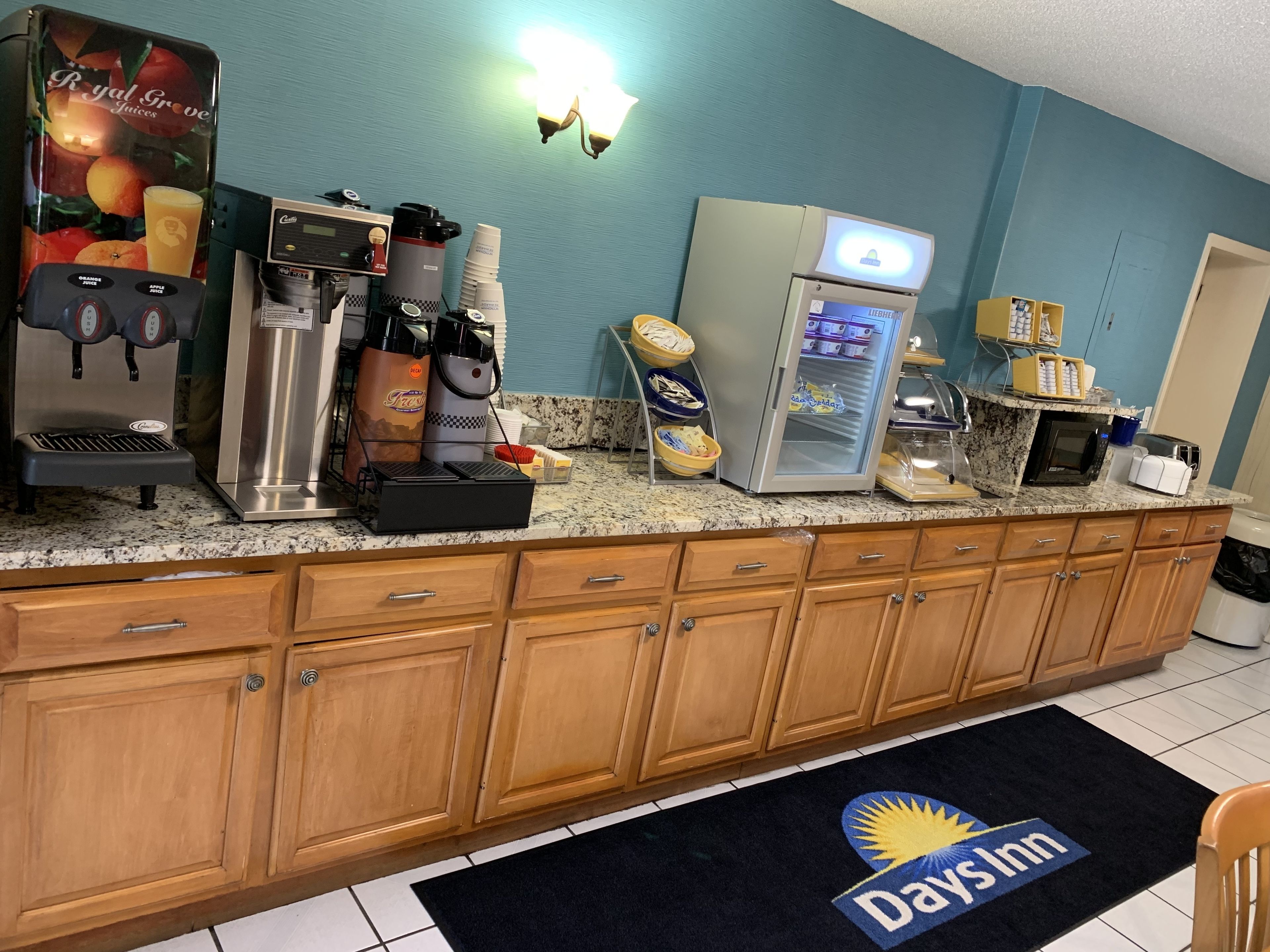 Bao gồm bữa sáng mang đi hàng ngày 