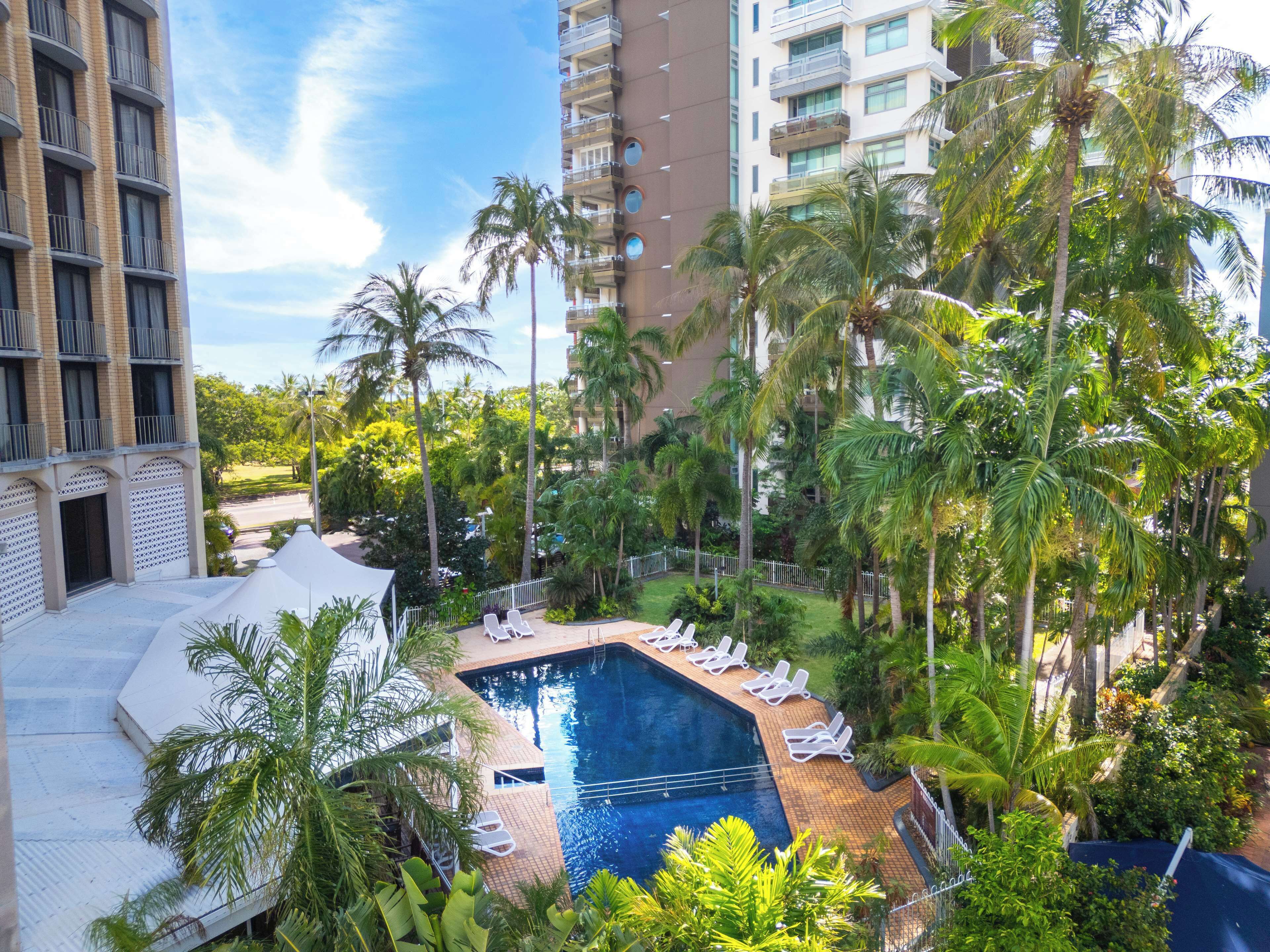 outdoor pool, pool loungers