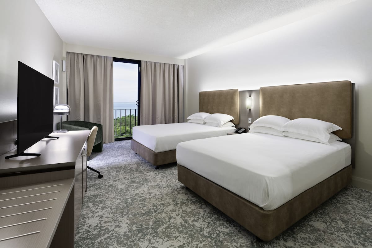 1 bedroom, premium bedding, in-room safe, desk