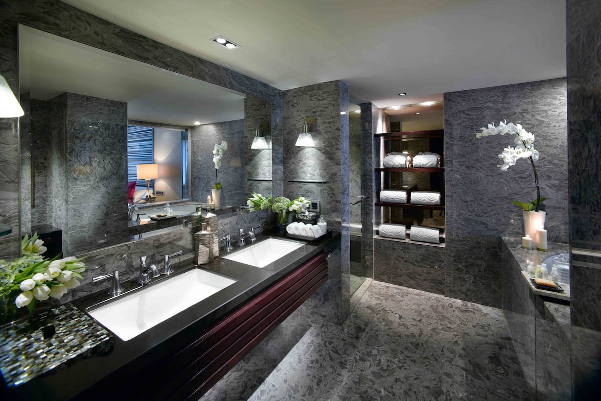 separate bathtub and shower, deep-soaking bathtub, rainfall showerhead