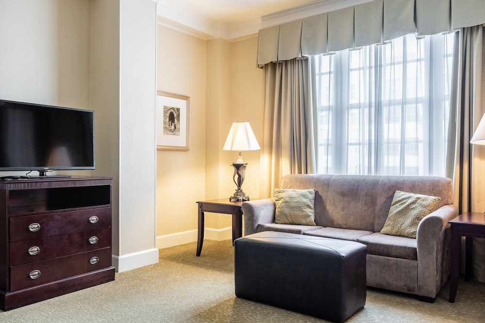 Hampton Inn & Suites Birmingham-Downtown-Tutwiler by null