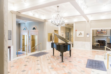 Saguão. Hampton Inn & Suites Birmingham-Downtown-Tutwiler