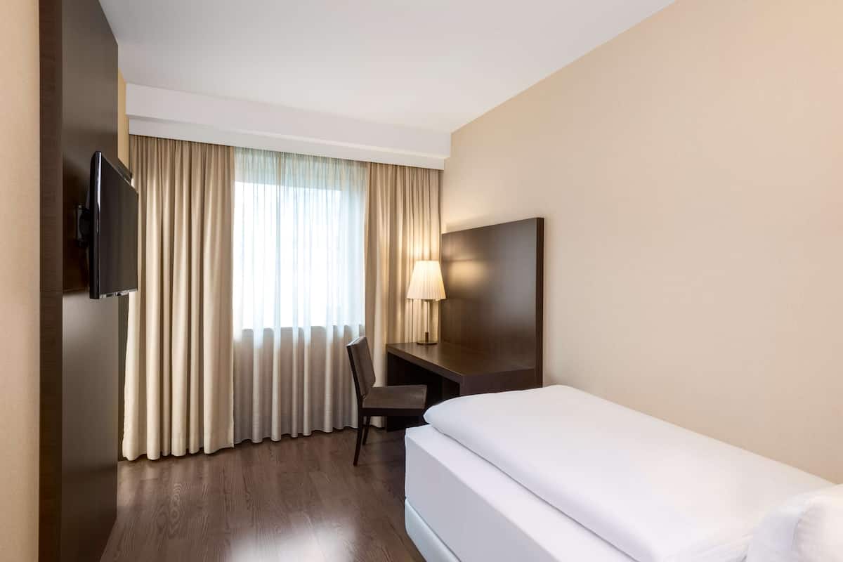 Standard Single Room | In-room safe, desk, soundproofing, free cots/infant beds