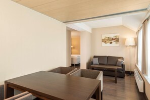 In-room safe, desk, soundproofing, free cribs/infant beds