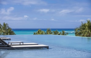 Outdoor pool, open 8 AM to 10:00 PM, pool cabanas (surcharge)