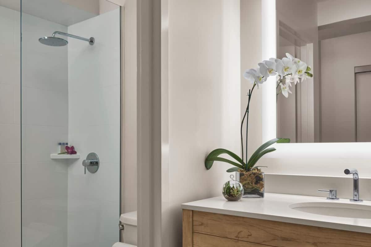 Hypo-allergenic bedding, pillowtop beds, in-room safe, laptop workspace