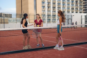 Tennis court at Alohilani Resort Waikiki Beach