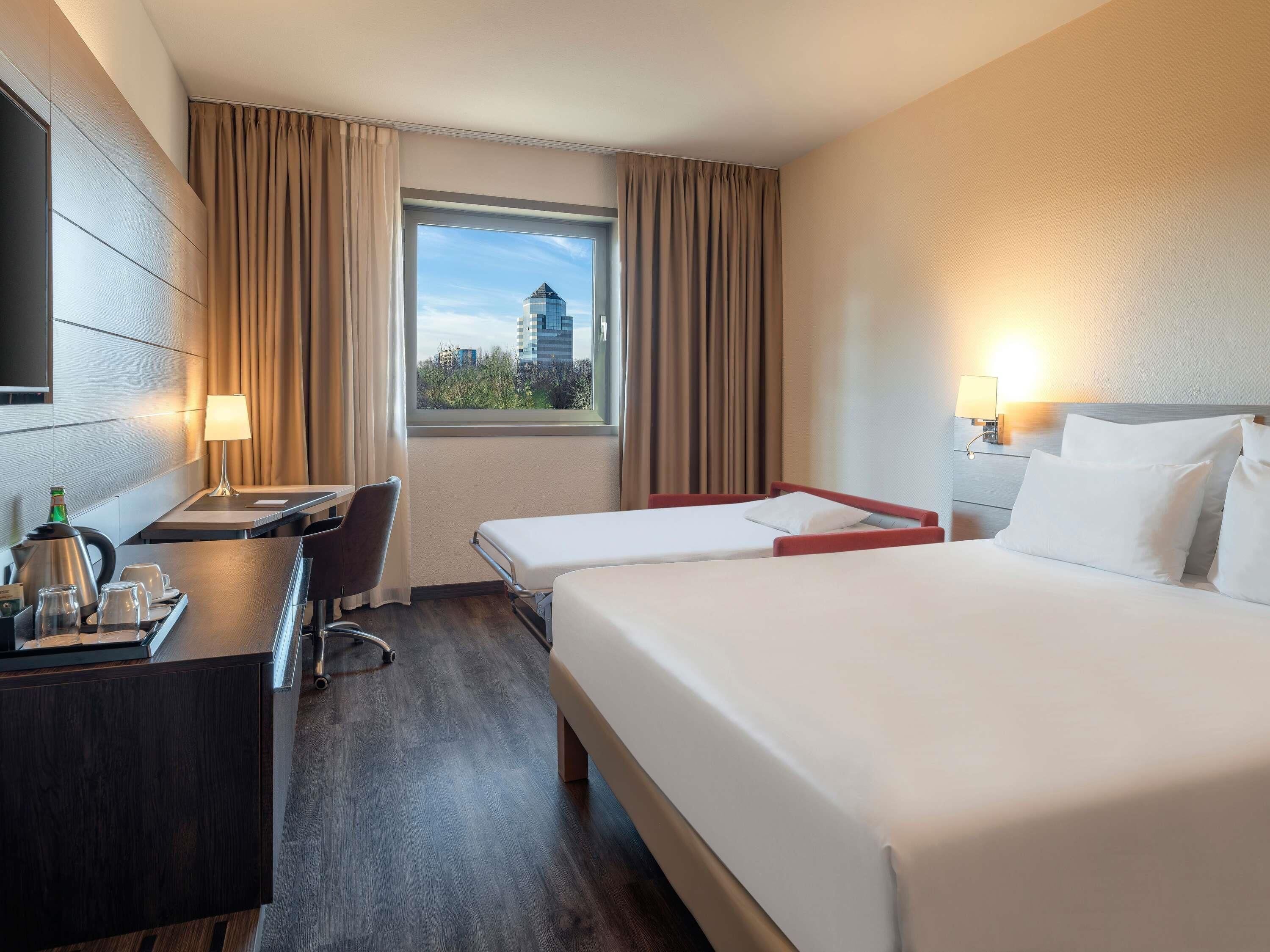 Superior Room, 1 King Bed with Sofa bed | Down comforters, minibar, in-room safe, desk