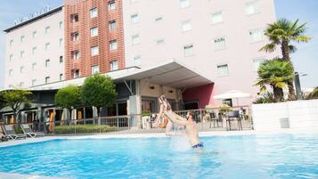 Seasonal outdoor pool