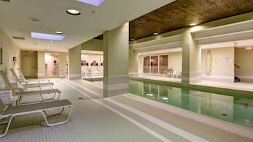 Indoor pool, sun loungers