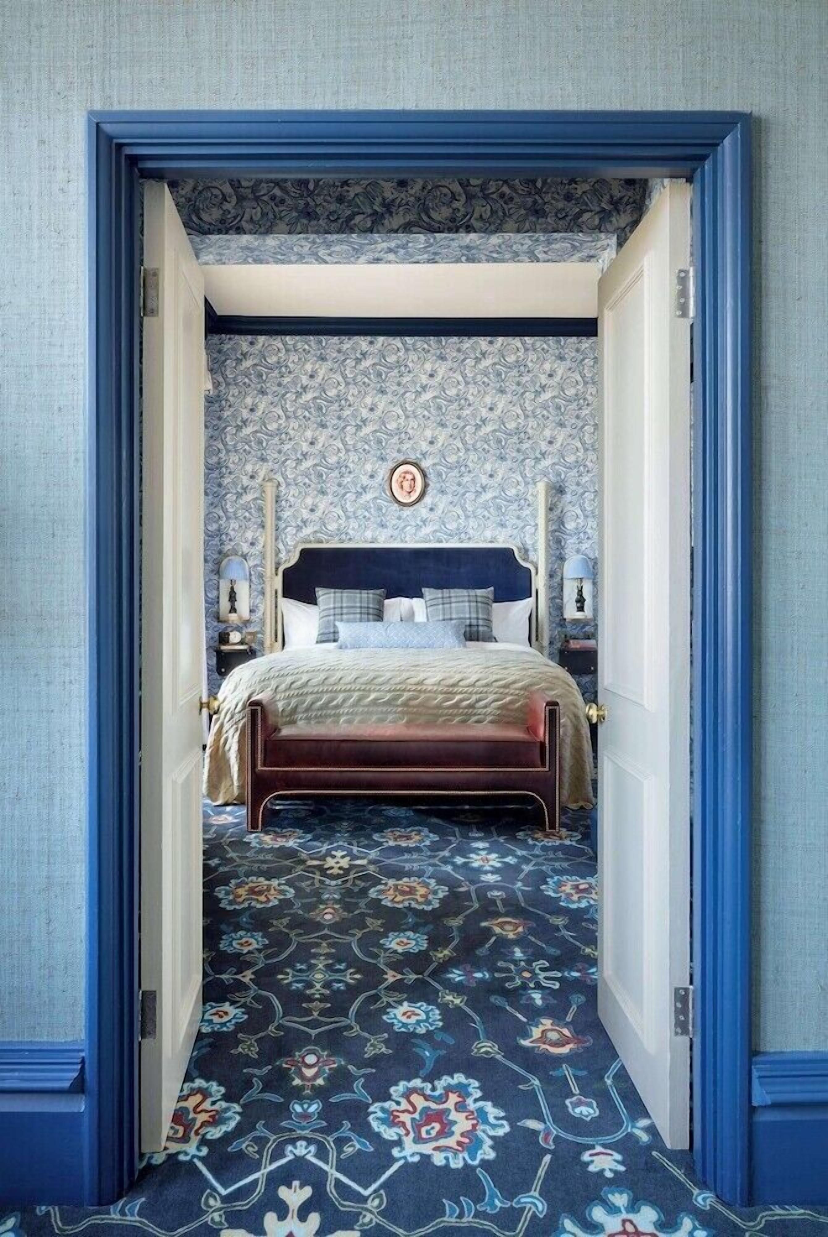 Premium bedding, pillowtop beds, minibar, in-room safe