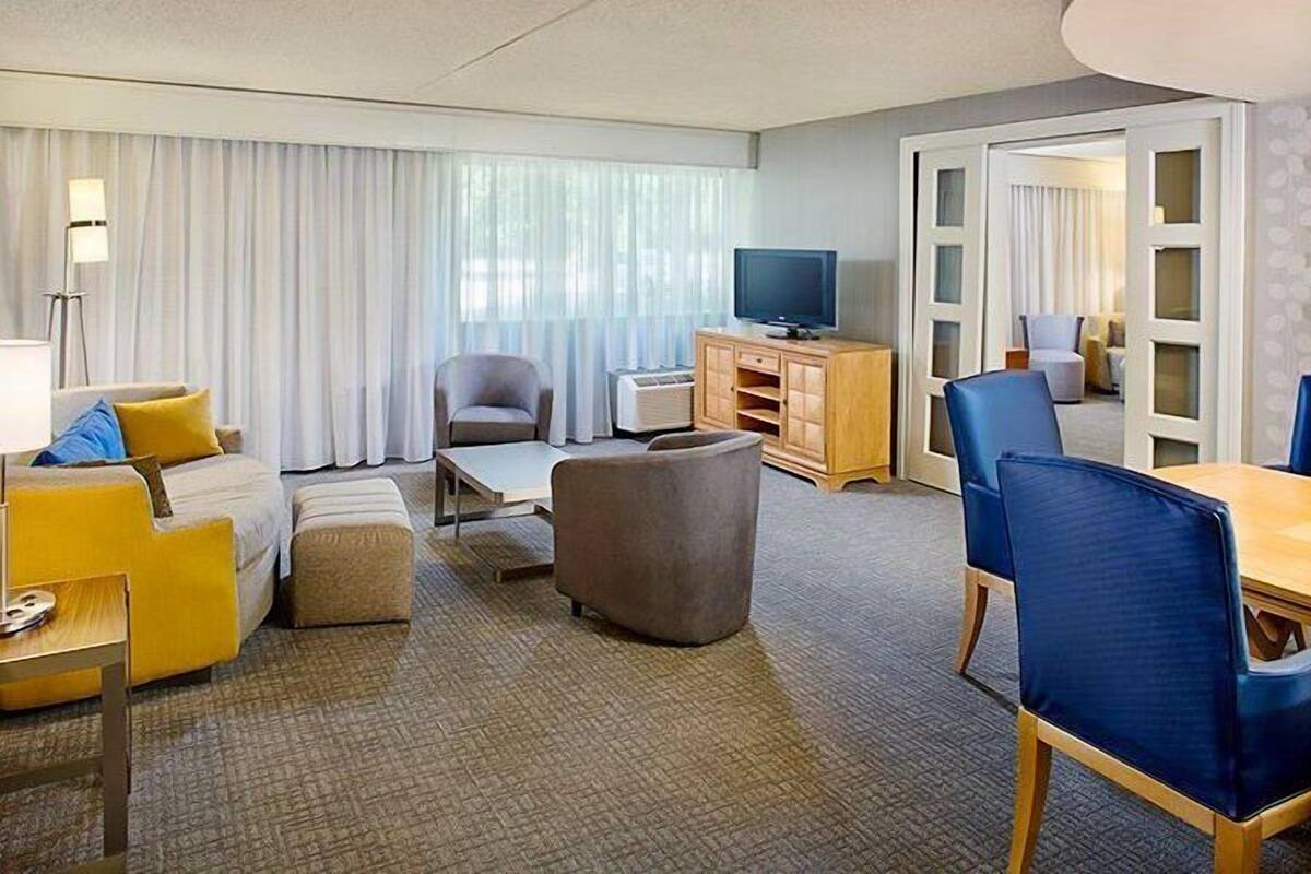 flat-screen tv, video game console, pay films