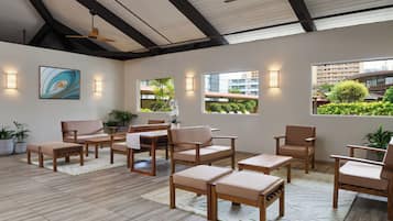 Àrea amb seients del vestíbul