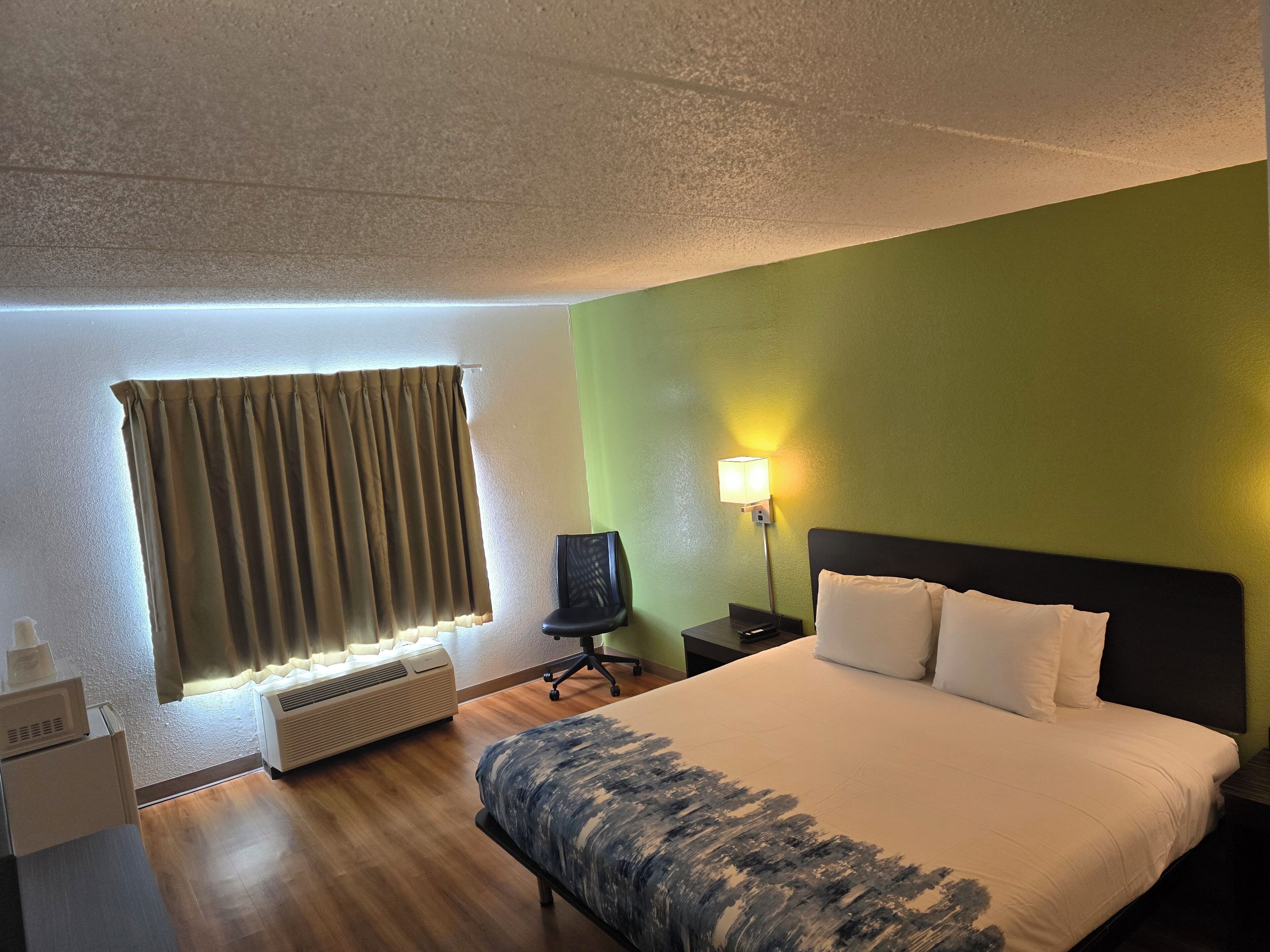 Deluxe Single Room