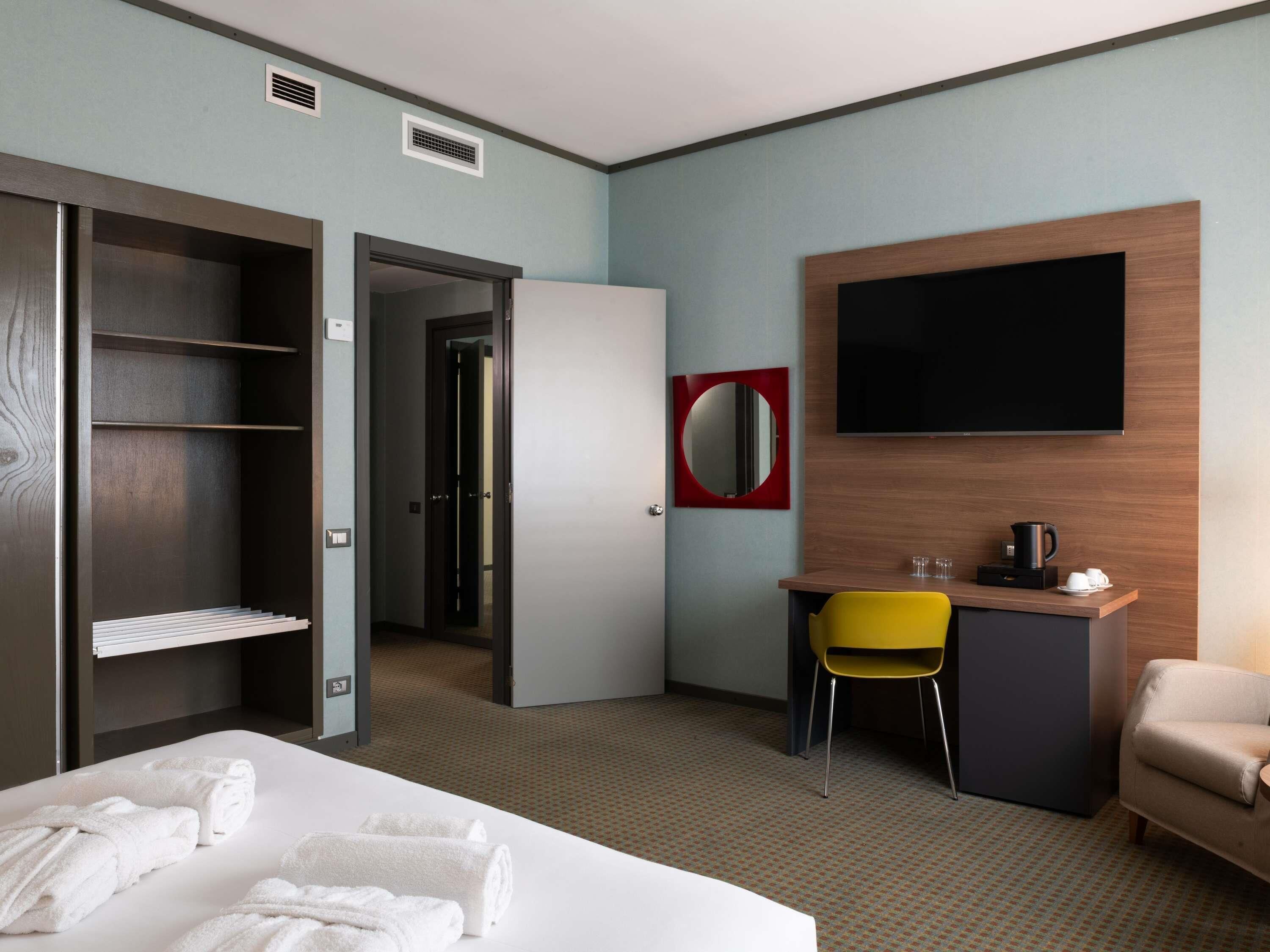 Classic Room, 1 Double Bed | Premium bedding, down comforters, minibar, in-room safe