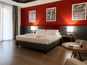 Privilege, Room, 1 Double Bed and 1 Single Bed or 1 Double Bed and 1 Sofa Bed | Premium bedding, down comforters, minibar, in-room safe - Mercure Hotel President Lecce (Lecce)