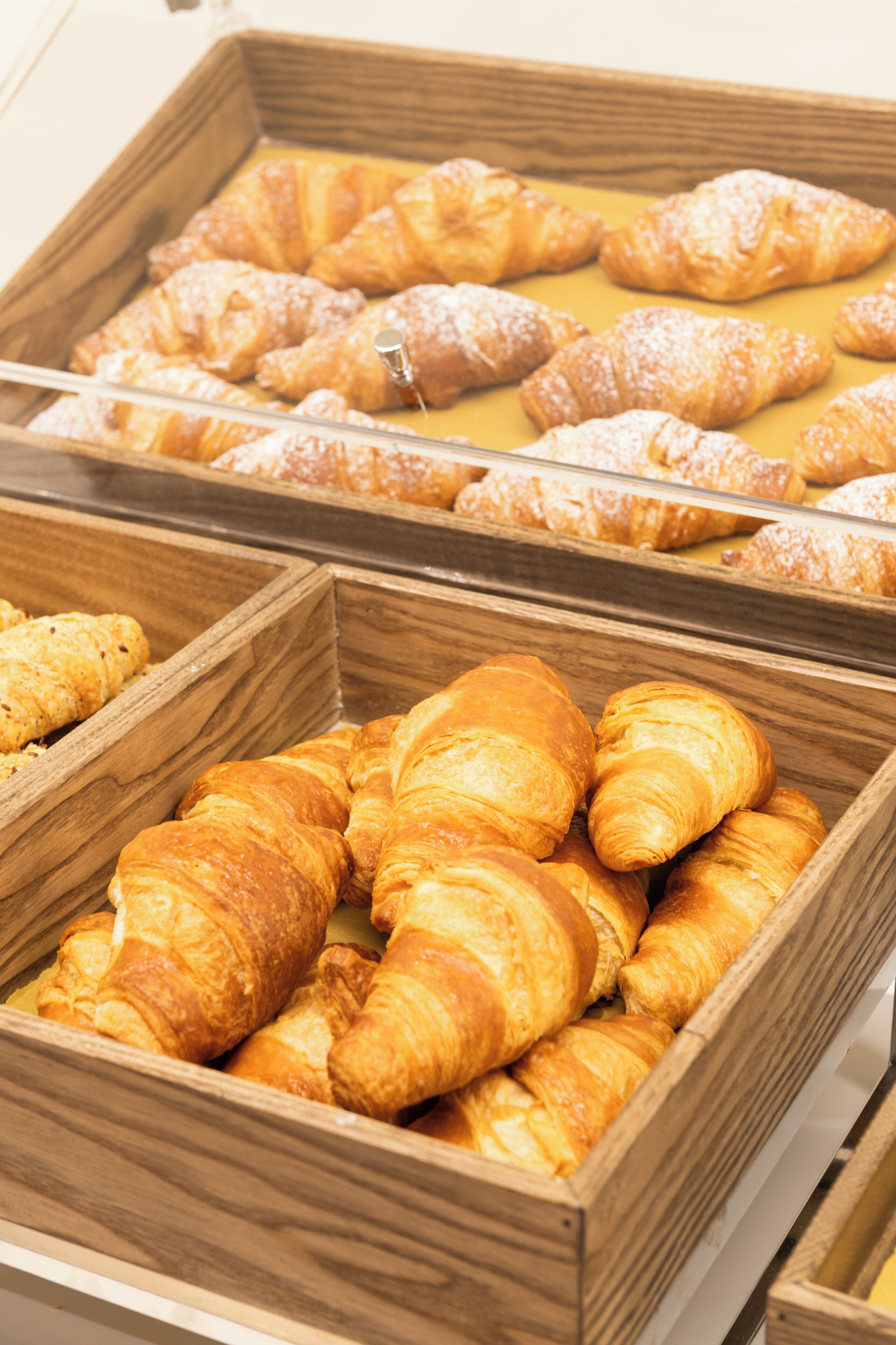 بوفيه فطور يوميًا مقابل رسوم