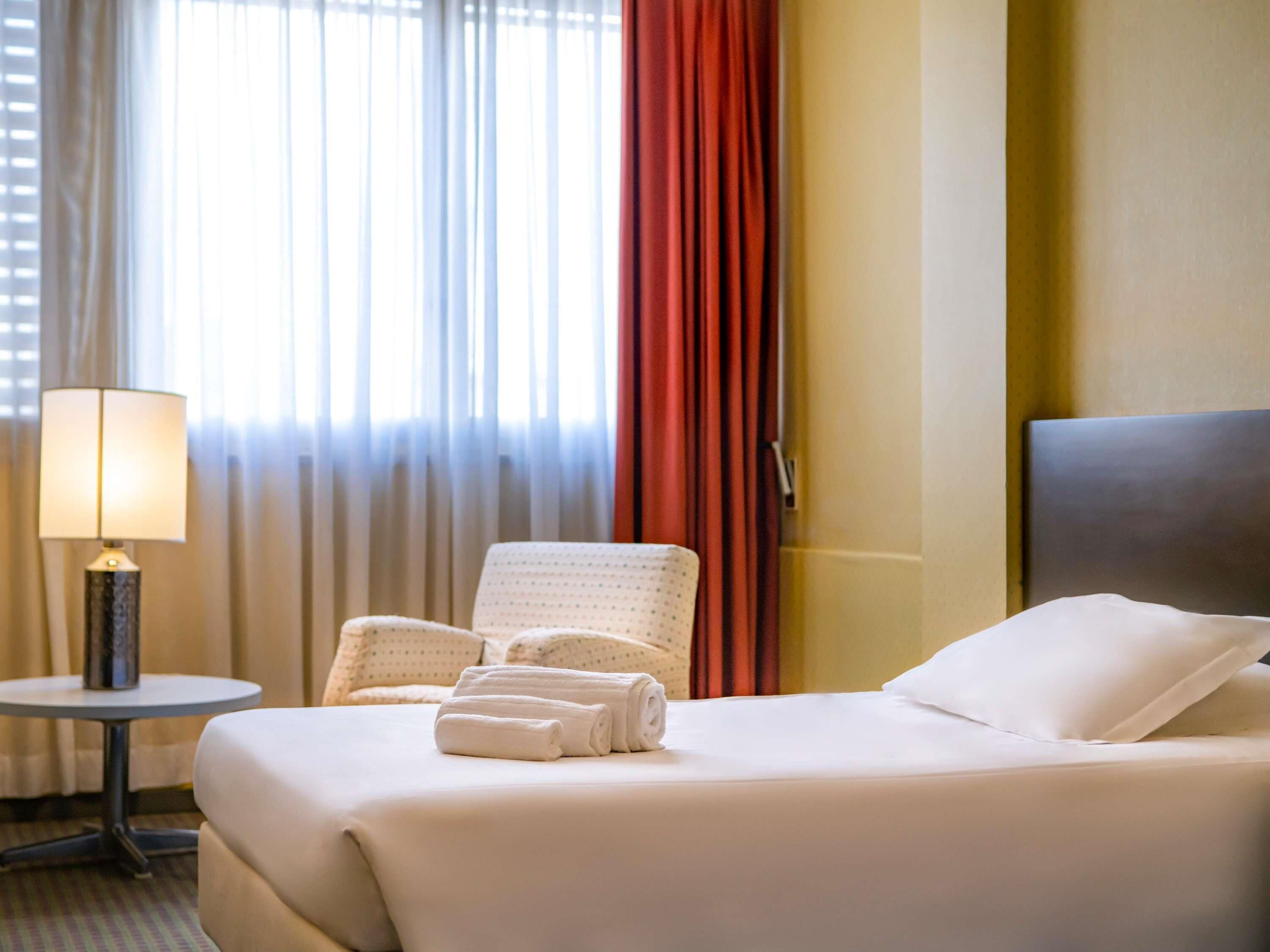 Klassieke kamer, 1 tweepersoonsbed | Luxe beddengoed, donsdekens, een minibar, een kluis op de kamer