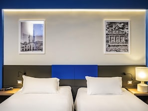 Kamar Superior, 1 Tempat Tidur Double | Seprai premium, selimut bulu angsa, minibar, dan brankas