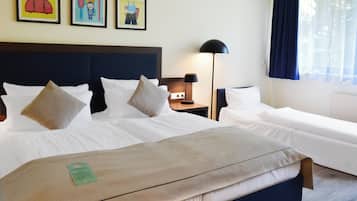 Allergikerbettwaren, Zimmersafe, Schreibtisch, BĂŒgeleisen/BĂŒgelbrett