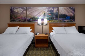 Premium bedding, individually decorated, individually furnished - Days Inn & Suites by Wyndham Madison (Madison)