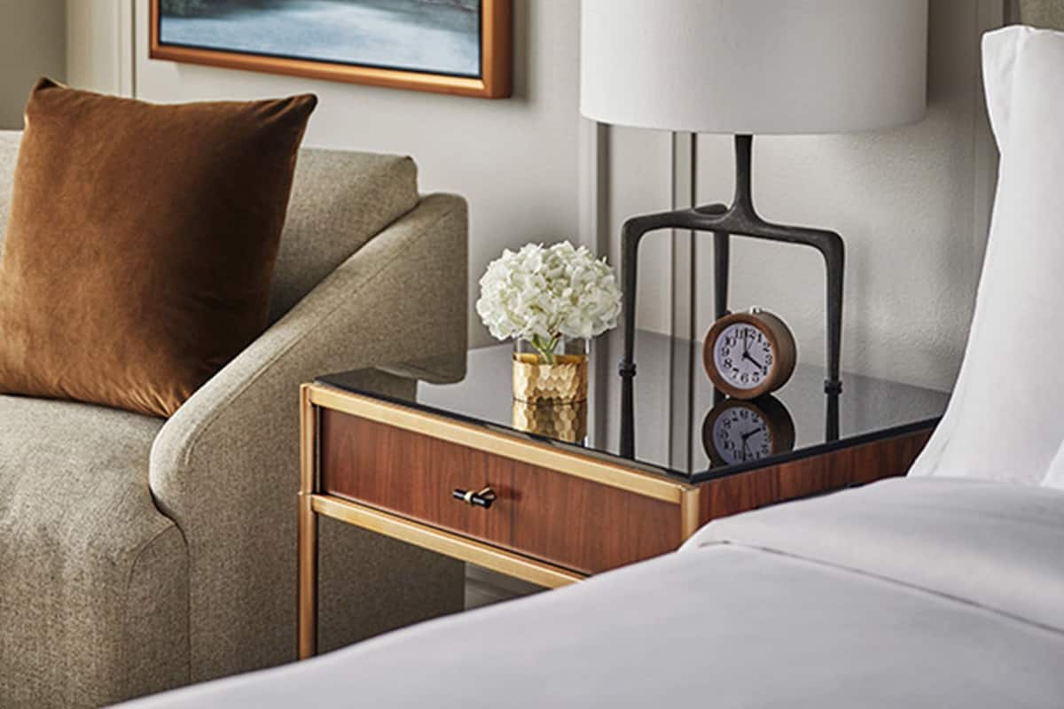 Egyptian cotton sheets, premium bedding, down comforters, pillowtop beds