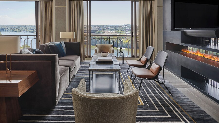 Four Seasons Hotel Austin