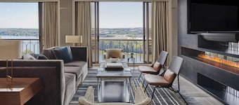 Four Seasons Hotel Austin
