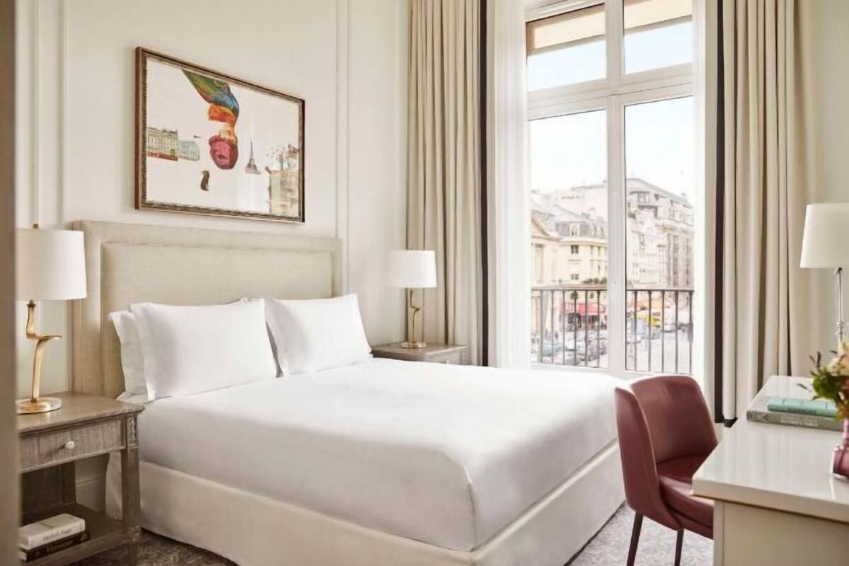 Literie de qualité supérieure, surmatelas, minibar