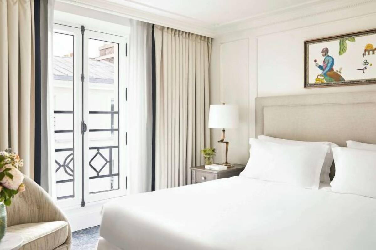 Literie de qualité supérieure, surmatelas, minibar