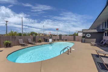 Seasonal outdoor pool