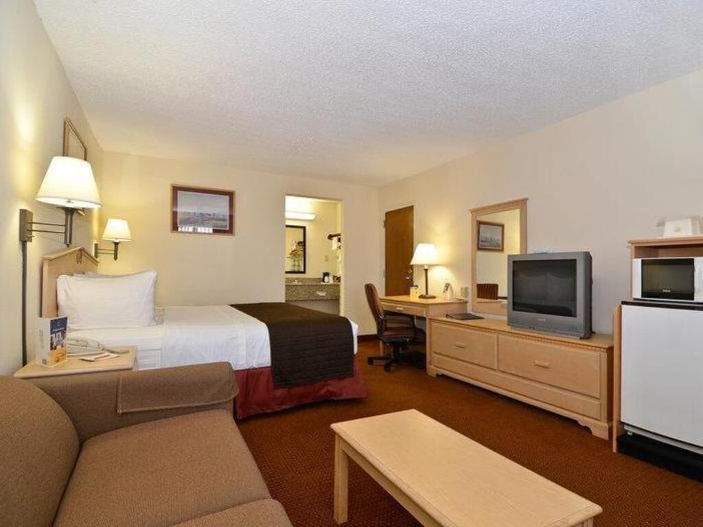 Surmatelas, coffres-forts dans les chambres, bureau