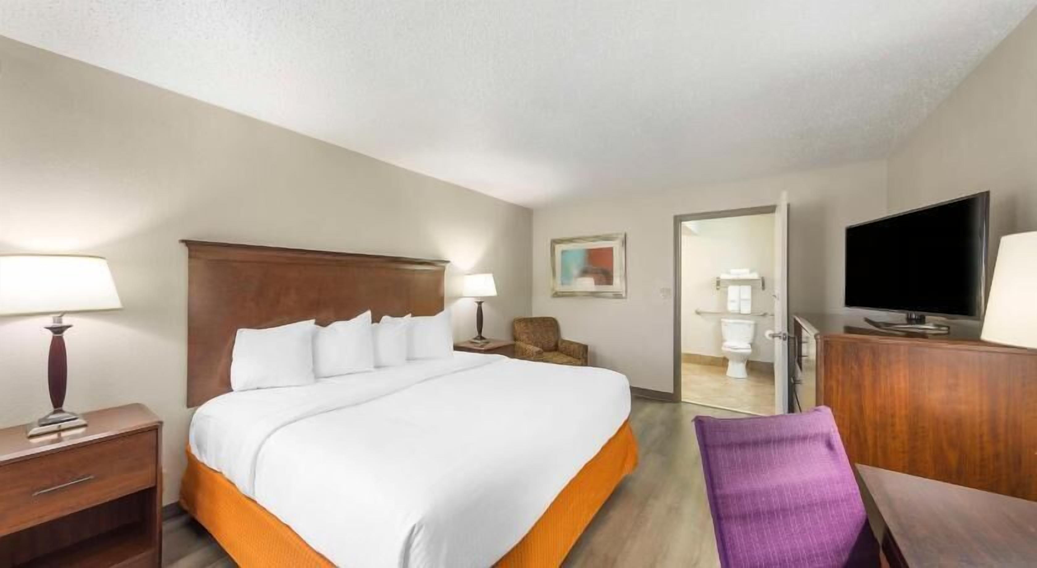 Surmatelas, coffres-forts dans les chambres, bureau