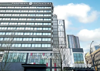 Sandman Signature Vancouver Downtown Hotel