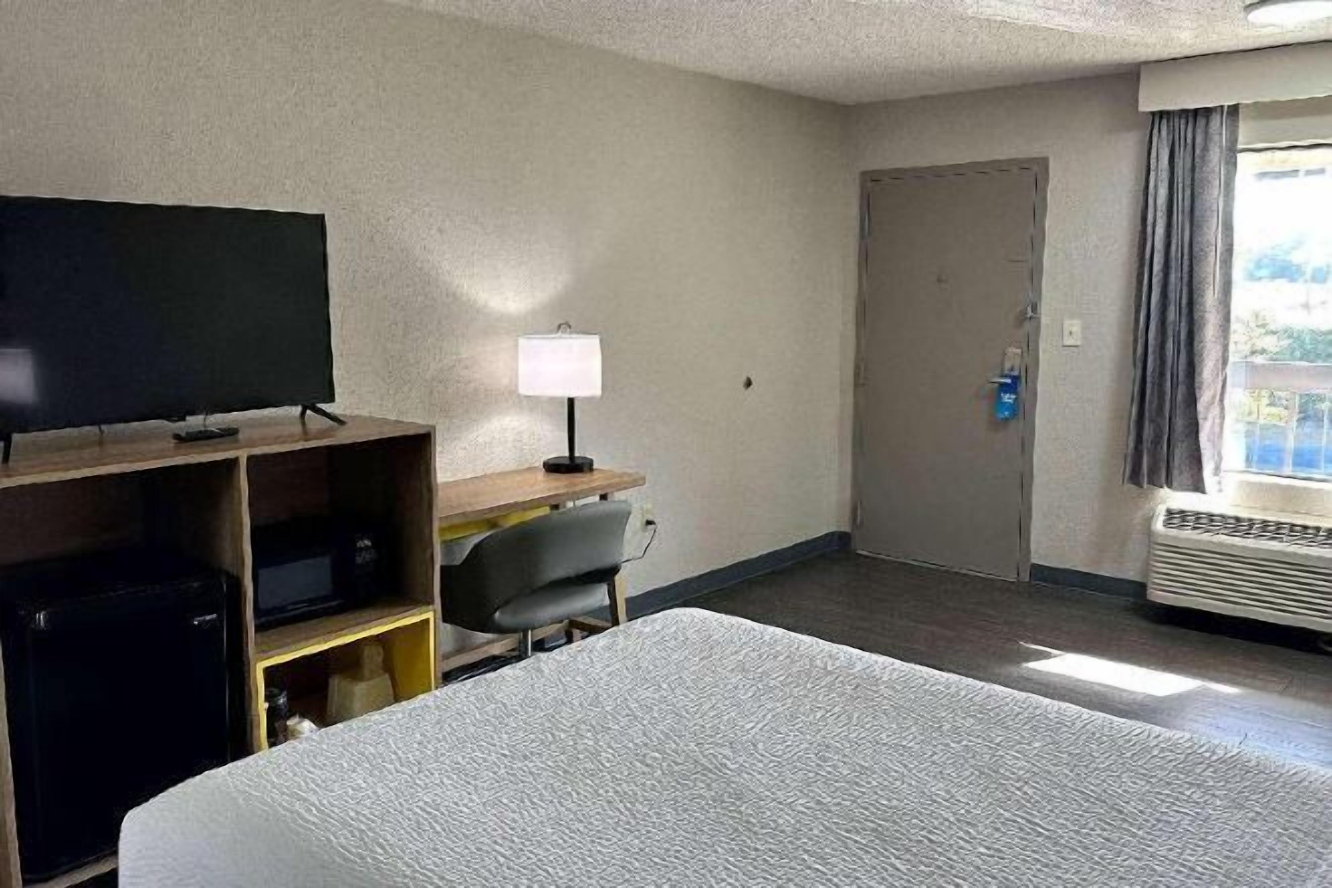 In-room safe, iron/ironing board, free cribs/infant beds, rollaway beds