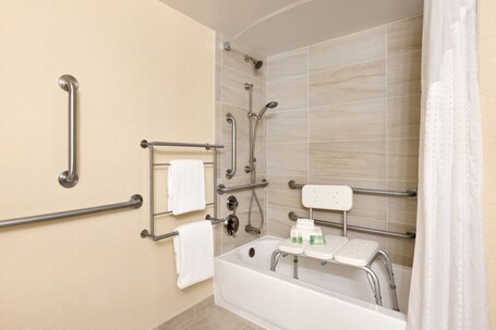 Holiday Inn National Airport Crystal City, an IHG Hotel - Image 23