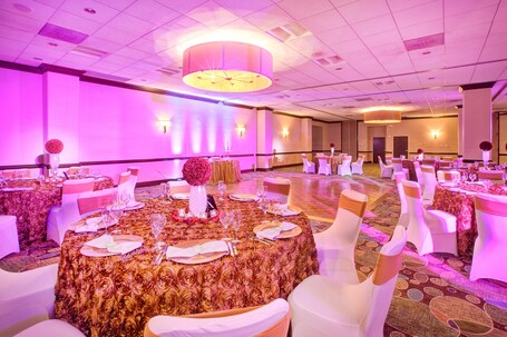 Holiday Inn National Airport Crystal City, an IHG Hotel - Image 45