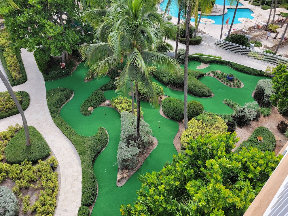 Lago Mar Beach Resort & Club by null