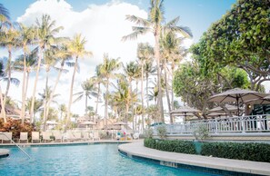 2 outdoor pools, pool loungers - Lago Mar Beach Resort & Club (Fort Lauderdale)