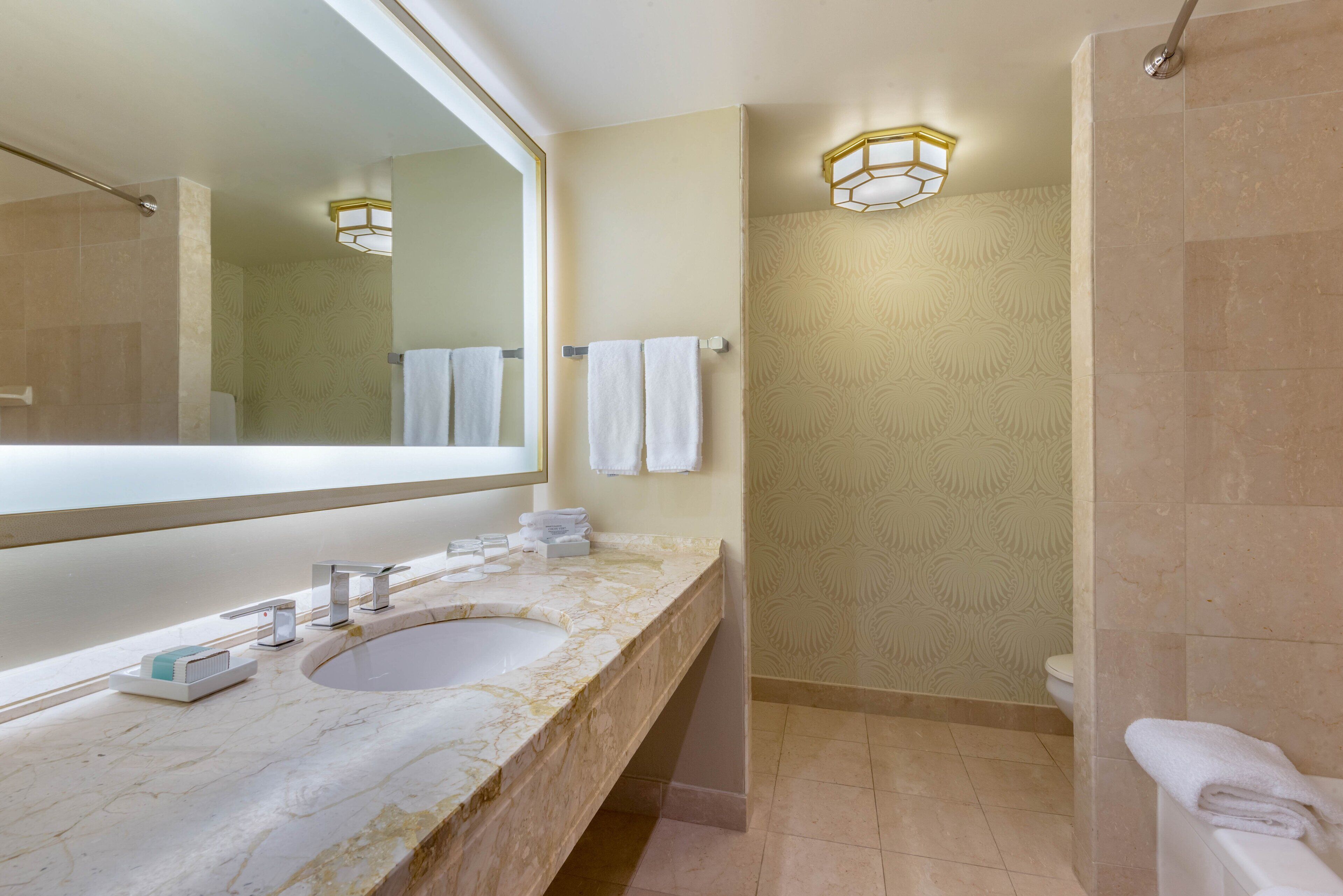 Photo - Omni Mont-Royal Hotel