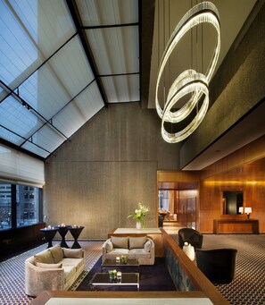 Lobby-Lounge