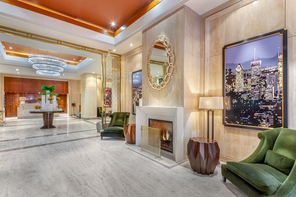 Lobby-Lounge