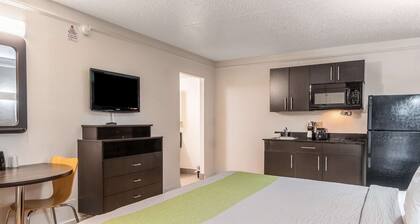 Studio 6 Fort Worth, TX - West Medical Center