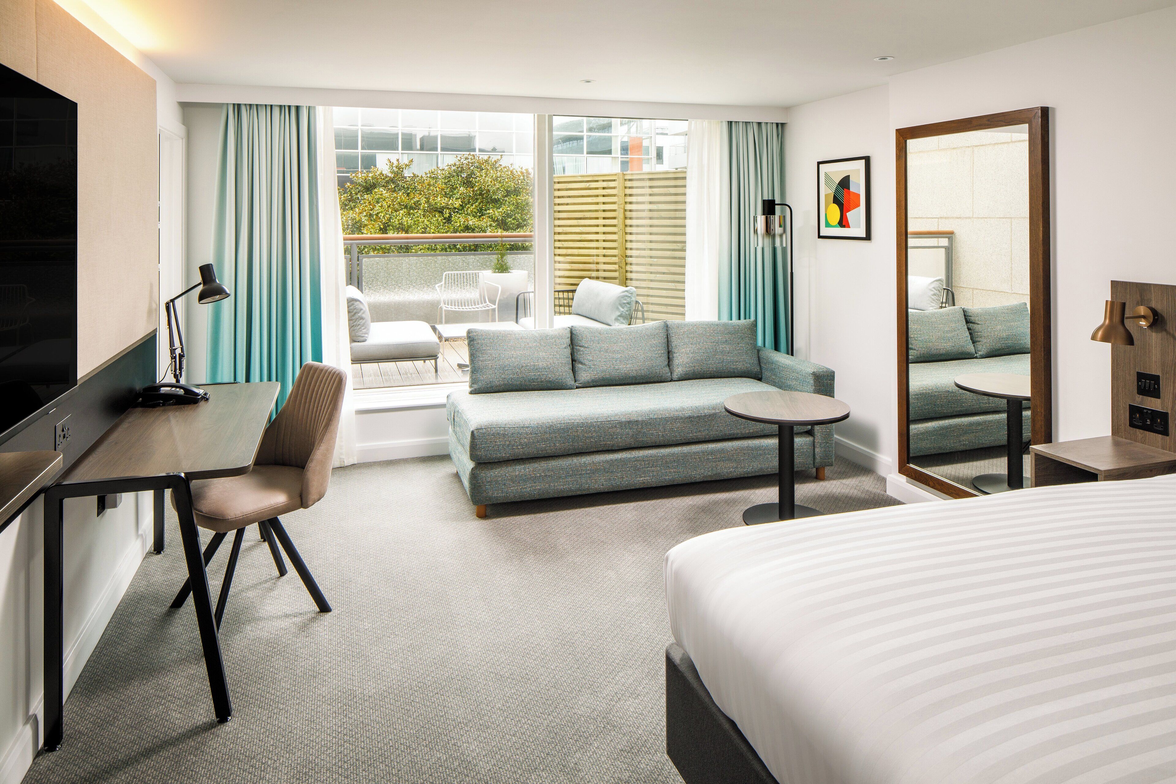 Premium Room, 1 King Bed, Balcony (Super King) | Desk, iron/ironing board, free cots/infant beds, free WiFi