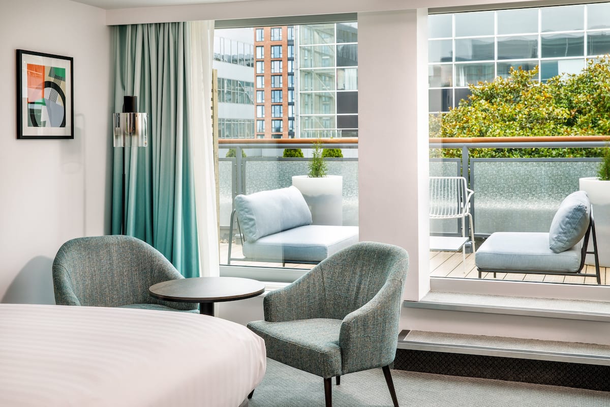 Premium Room, 1 King Bed, Balcony (Super King)