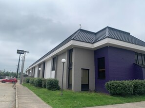Exterior - Mustang Inn (Paducah)