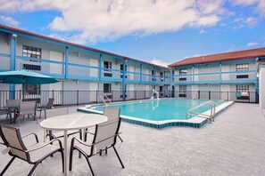 Piscine extérieure