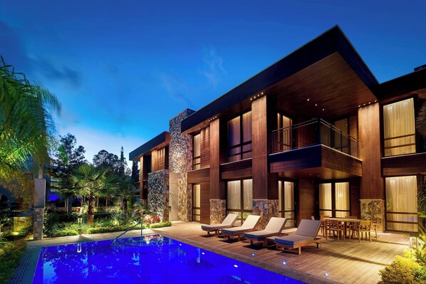 Villa, 3 Bedrooms, Non Smoking, Garden View (Balcony) | Pool | Indoor pool, 3 outdoor pools