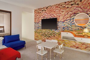 Family Suite, 2 Bedrooms, Sea View | Premium bedding, minibar, in-room safe, desk - Parklane, a Luxury Collection Resort & Spa, Limassol (Limassol)