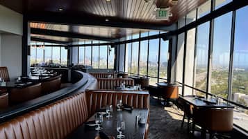 Breakfast, dinner, brunch served; sea views